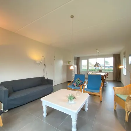 Holiday home Previnaireweg 25